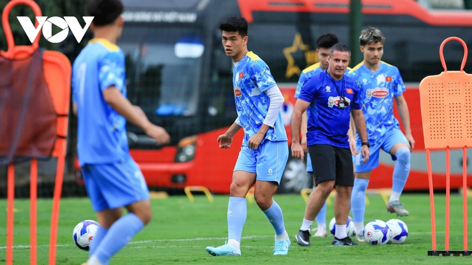 “Cây sào” của HAGL giúp U23 Việt Nam sở hữu miếng đánh bất ngờ “Cây sào” của HAGL giúp U23 Việt Nam sở hữu miếng đánh bất ngờ
