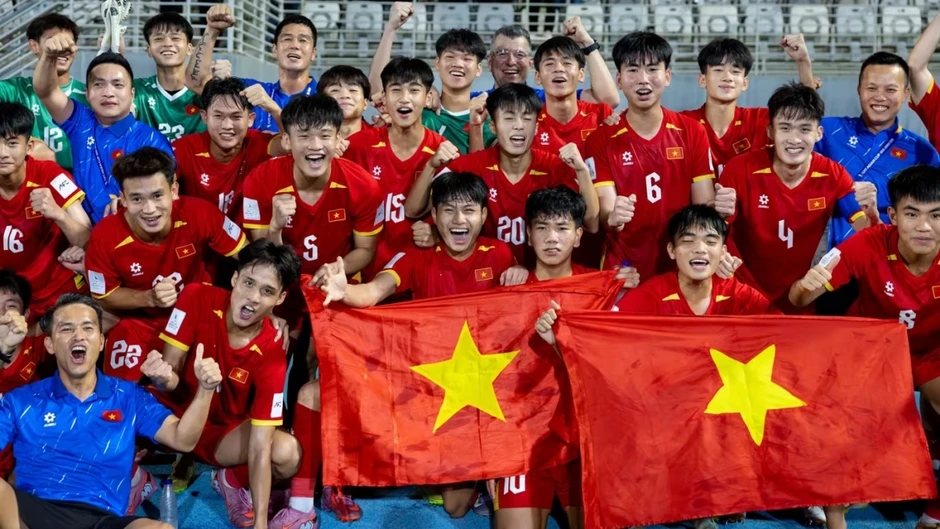 AFC chúc mừng VFF và kỳ tích World Cup của U17 Việt Nam AFC chúc mừng VFF và kỳ tích World Cup của U17 Việt Nam