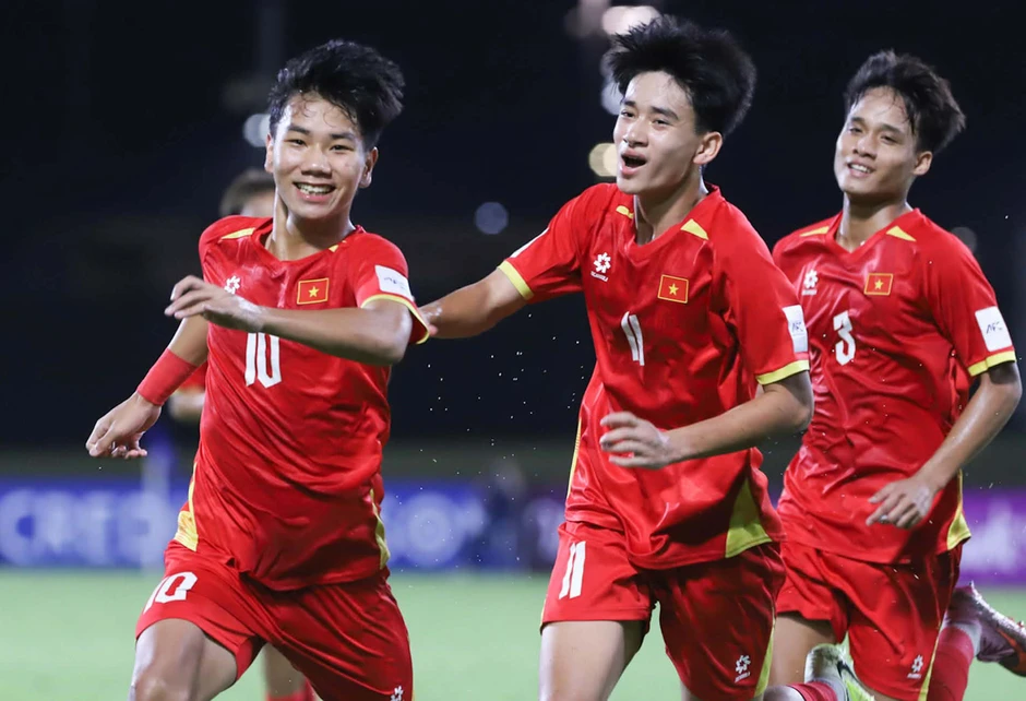 AFC: U17 Việt Nam quyết vào bán kết, tiếp tục hành trình lịch sử AFC: U17 Việt Nam quyết vào bán kết, tiếp tục hành trình lịch sử