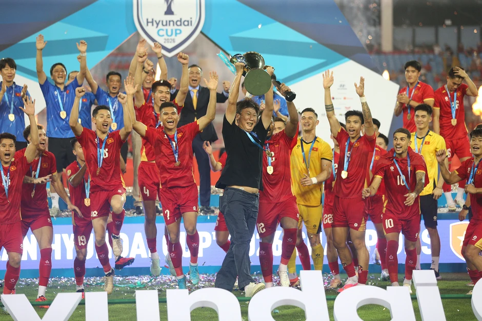 Bản quyền FIFA ASEAN Cup 2026: CĐV Việt Nam được 'thở phào' phút chót? Bản quyền FIFA ASEAN Cup 2026: CĐV Việt Nam được 'thở phào' phút chót?
