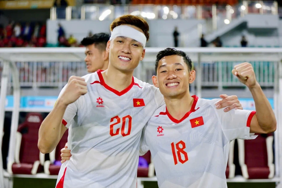 Báo Đông Nam Á: “Tuyển Việt Nam là số một khu vực, không dựa vào nhập tịch” Báo Đông Nam Á: “Tuyển Việt Nam là số một khu vực, không dựa vào nhập tịch”