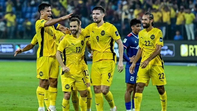 Báo Indonesia bình luận khi AFC chưa ra án phạt với Malaysia