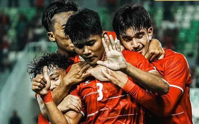 Báo Indonesia thẳng thắn thừa nhận đội nhà bất lợi khi gặp U19 Việt Nam Báo Indonesia thẳng thắn thừa nhận đội nhà bất lợi khi gặp U19 Việt Nam
