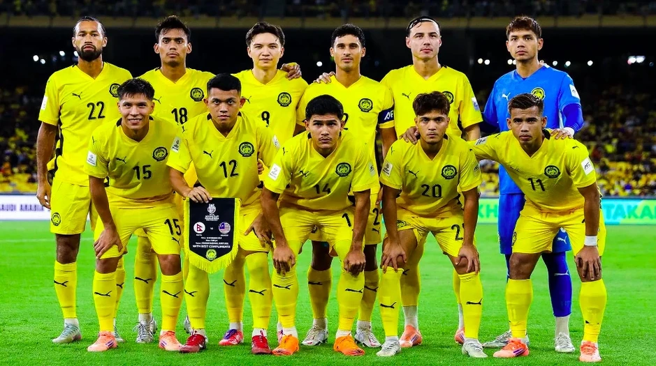 Báo Malaysia bình luận khi đội nhà tụt sâu trên bảng xếp hạng FIFA Báo Malaysia bình luận khi đội nhà tụt sâu trên bảng xếp hạng FIFA