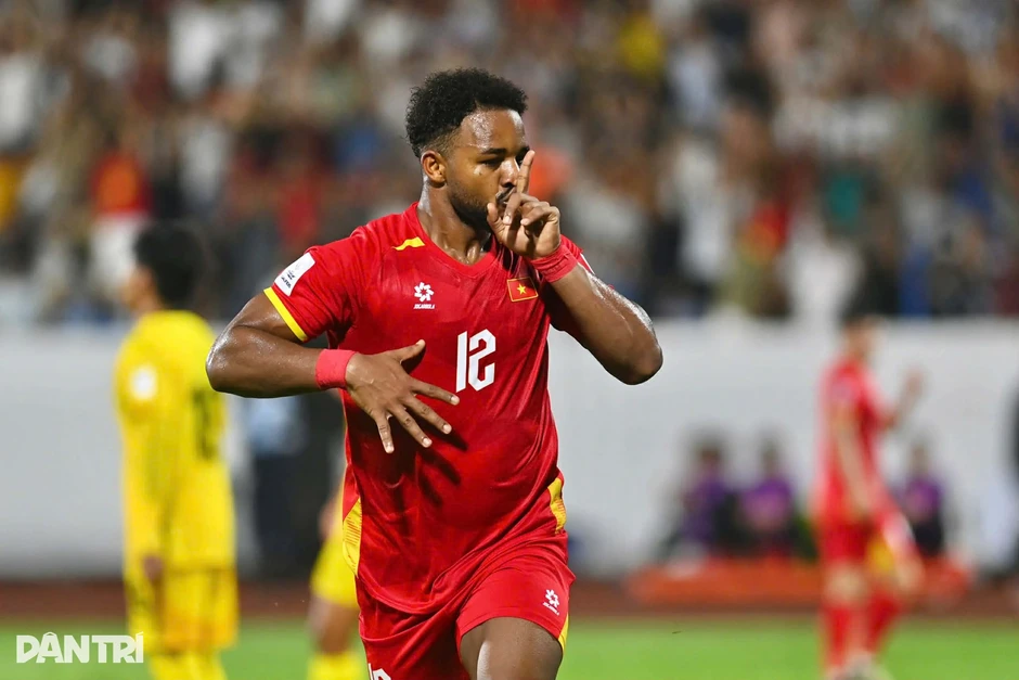 Báo Thái Lan bình luận về danh sách tuyển Việt Nam trước AFF Cup Báo Thái Lan bình luận về danh sách tuyển Việt Nam trước AFF Cup