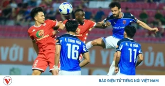 Bất ngờ cái tên rơi vào vòng xoáy trụ hạng V-League 2025/2026