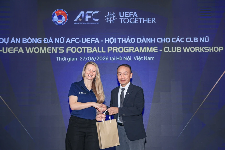Bóng đá nữ Việt Nam nhận được sự hỗ trợ lớn từ UEFA Bóng đá nữ Việt Nam nhận được sự hỗ trợ lớn từ UEFA