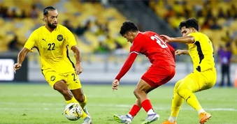 CĐV Đông Nam Á: "AFC đang tìm lý do để cứu bóng đá Malaysia"