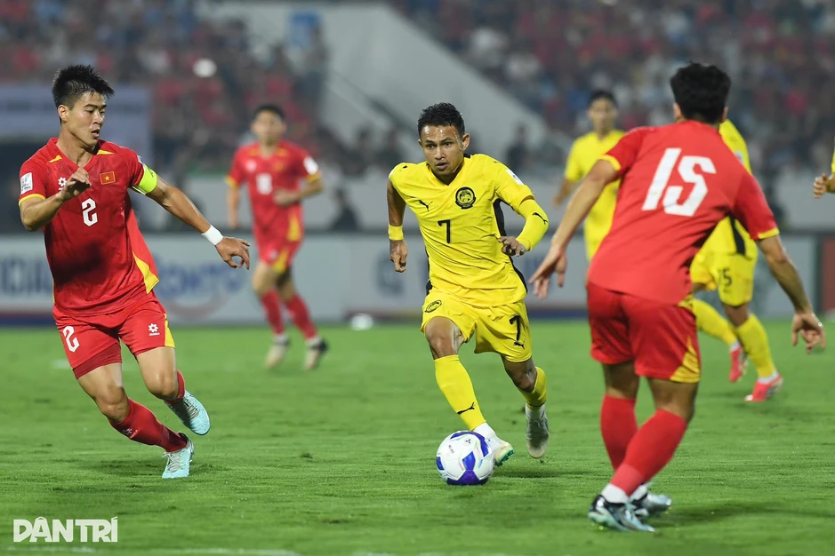 Chuyên gia nói thẳng lý do Malaysia “dưới cơ” tuyển Việt Nam Chuyên gia nói thẳng lý do Malaysia “dưới cơ” tuyển Việt Nam
