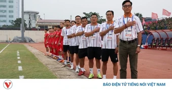 CLB CA TP.HCM chia tay HLV Lê Huỳnh Đức, ai sẽ ngồi vào "ghế nóng"?