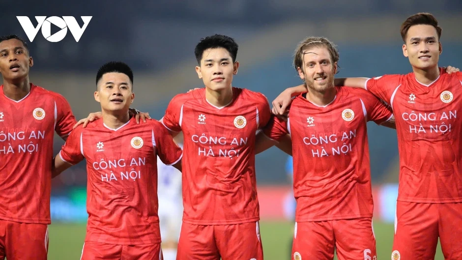 CLB CAHN rộng cửa “kết liễu” cuộc đua vô địch ngay ở vòng 23 V-League 2025/2026 CLB CAHN rộng cửa “kết liễu” cuộc đua vô địch ngay ở vòng 23 V-League 2025/2026