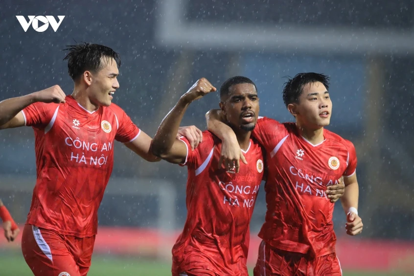 CLB CAHN vô địch V-League 2025/2026: Khẳng định tham vọng CLB CAHN vô địch V-League 2025/2026: Khẳng định tham vọng