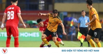 Cuộc đua trụ hạng V-League: HAGL cần thắng để ở lại