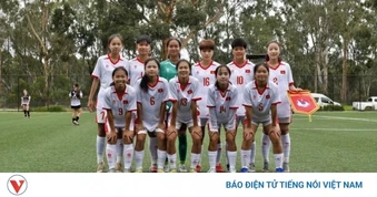 Đại diện bóng đá Việt Nam gây sốc khi "cày ải" 3 trận trong vòng chưa đầy 24h