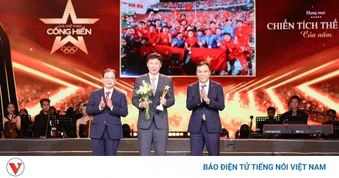 Đình Bắc và U22 Việt Nam được vinh danh ở Giải thưởng cống hiến lần thứ 20