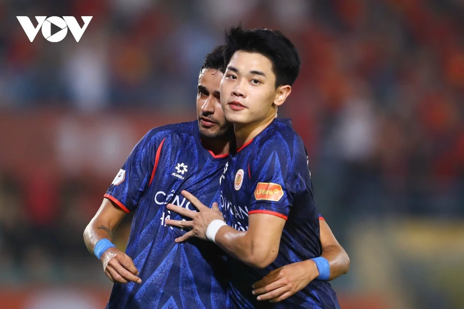 Đội hình tiêu biểu vòng 17 V-League 2025/2026: Sự áp đảo của CLB CAHN Đội hình tiêu biểu vòng 17 V-League 2025/2026: Sự áp đảo của CLB CAHN
