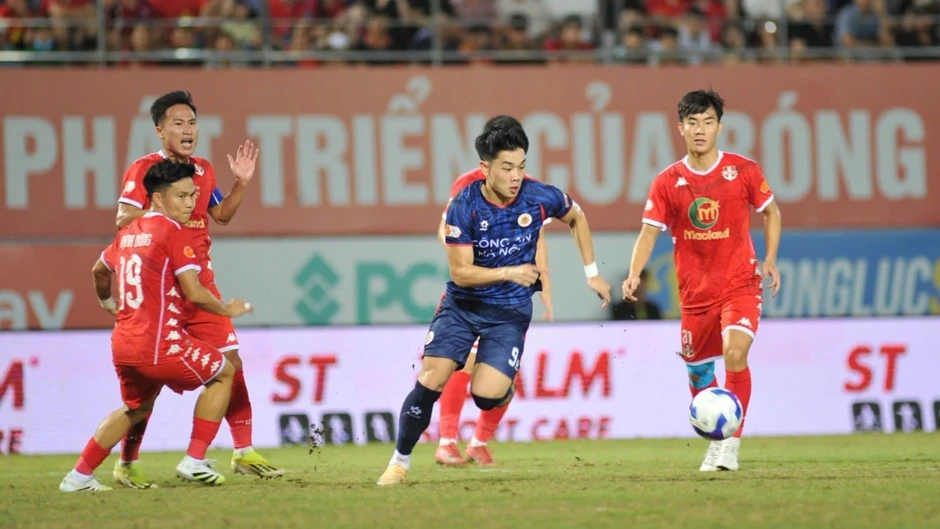 Đội hình tiêu biểu vòng 21 V-League: Nổi bật Đình Bắc, vinh danh các nội binh Đội hình tiêu biểu vòng 21 V-League: Nổi bật Đình Bắc, vinh danh các nội binh