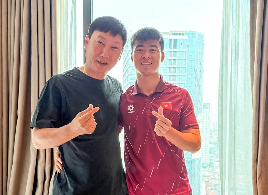 Đội tuyển Việt Nam chia tay Đỗ Duy Mạnh trước thềm AFF Cup Đội tuyển Việt Nam chia tay Đỗ Duy Mạnh trước thềm AFF Cup