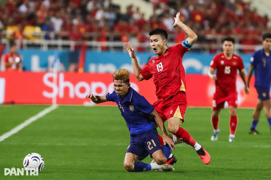 Đội tuyển Việt Nam tăng hạng FIFA, bám sát Thái Lan trước FIFA ASEAN Cup Đội tuyển Việt Nam tăng hạng FIFA, bám sát Thái Lan trước FIFA ASEAN Cup