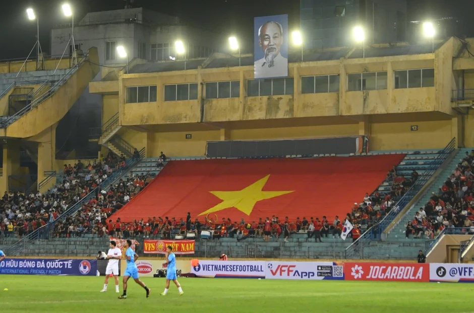 ĐT Việt Nam 3-0 Bangladesh: Xuân Son dứt điểm bất thành ĐT Việt Nam 3-0 Bangladesh: Xuân Son dứt điểm bất thành