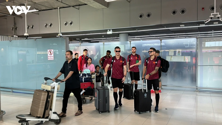 ĐT Việt Nam đến Thái Lan, sẵn sàng cho trận chung kết lượt đi ASEAN Cup ĐT Việt Nam đến Thái Lan, sẵn sàng cho trận chung kết lượt đi ASEAN Cup