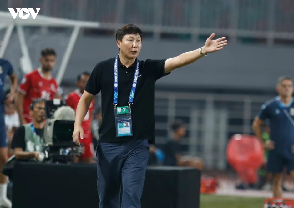 Dư âm Indonesia 0-3 Việt Nam: Người hâm mộ đồng loạt xin lỗi HLV Kim Sang Sik