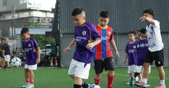 Hà Nội FC 'săn' Văn Quyết, Duy Mạnh mới