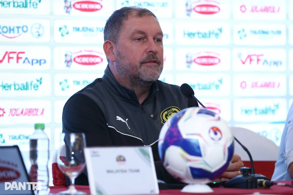 HLV Cklamovski: "Malaysia quyết tâm thắng tuyển Việt Nam vì danh dự" HLV Cklamovski: "Malaysia quyết tâm thắng tuyển Việt Nam vì danh dự"