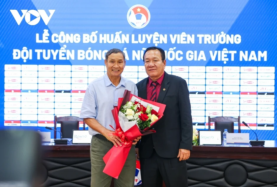 HLV Hoàng Văn Phúc chính thức dẫn dắt ĐT nữ Việt Nam