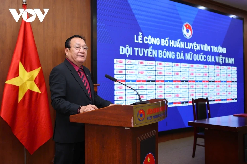 HLV Hoàng Văn Phúc chính thức dẫn dắt ĐT nữ Việt Nam