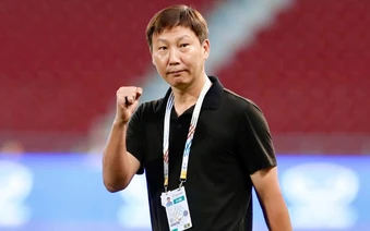 HLV Kim Sang-sik nhận Bằng khen của Thủ tướng