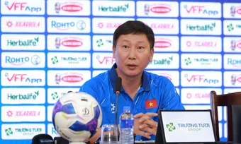 HLV Kim Sang-sik: ‘Tuyển Việt Nam đang mạnh lên’