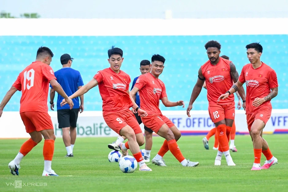 HLV Kim: ‘Xem World Cup 2026, tôi chỉ ước Việt Nam được góp mặt' - Báo TinVina HLV Kim: ‘Xem World Cup 2026, tôi chỉ ước Việt Nam được góp mặt' - Báo TinVina