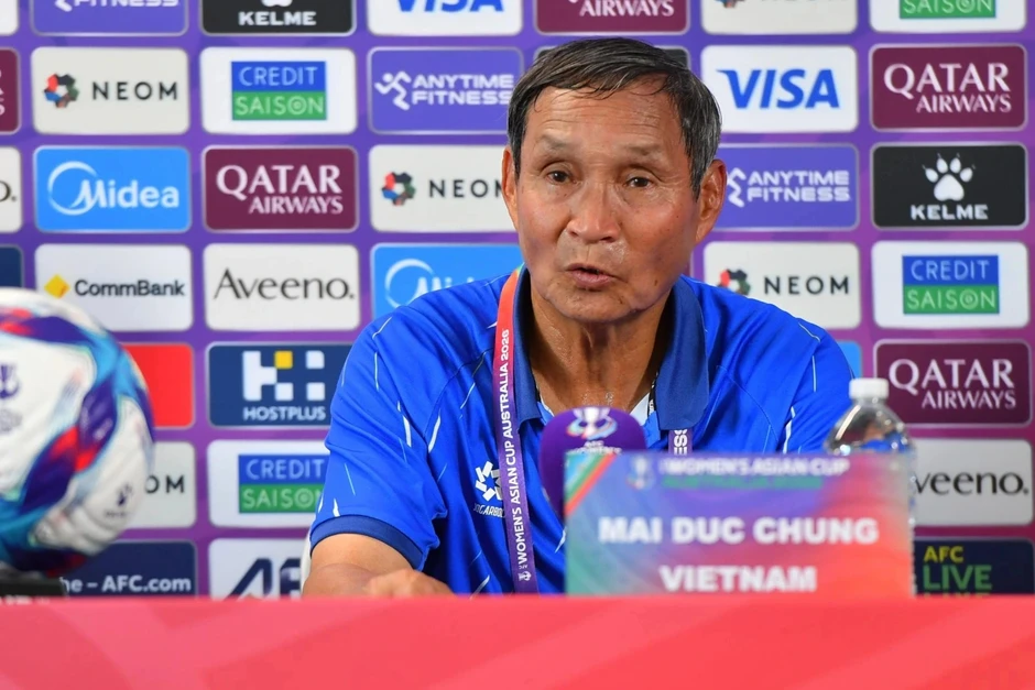 HLV Mai Đức Chung: "Tuyển nữ Việt Nam thua vì mất tập trung" HLV Mai Đức Chung: "Tuyển nữ Việt Nam thua vì mất tập trung"