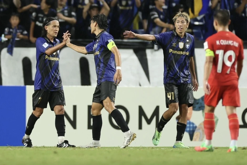 HLV Polking: "CLB Công an Hà Nội đã chơi sòng phẳng trước Gamba Osaka" HLV Polking: "CLB Công an Hà Nội đã chơi sòng phẳng trước Gamba Osaka"