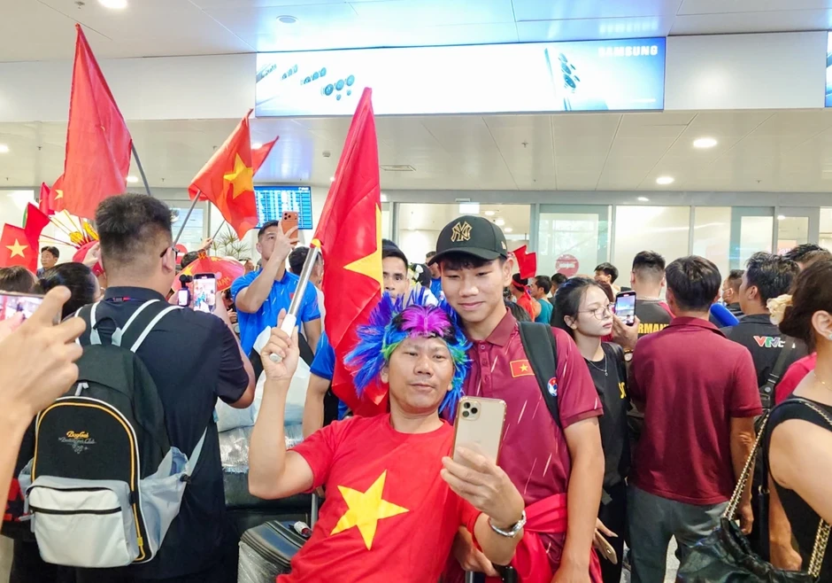 HLV Roland xúc động trải lòng về tấm vé World Cup lịch sử của U17 Việt Nam HLV Roland xúc động trải lòng về tấm vé World Cup lịch sử của U17 Việt Nam