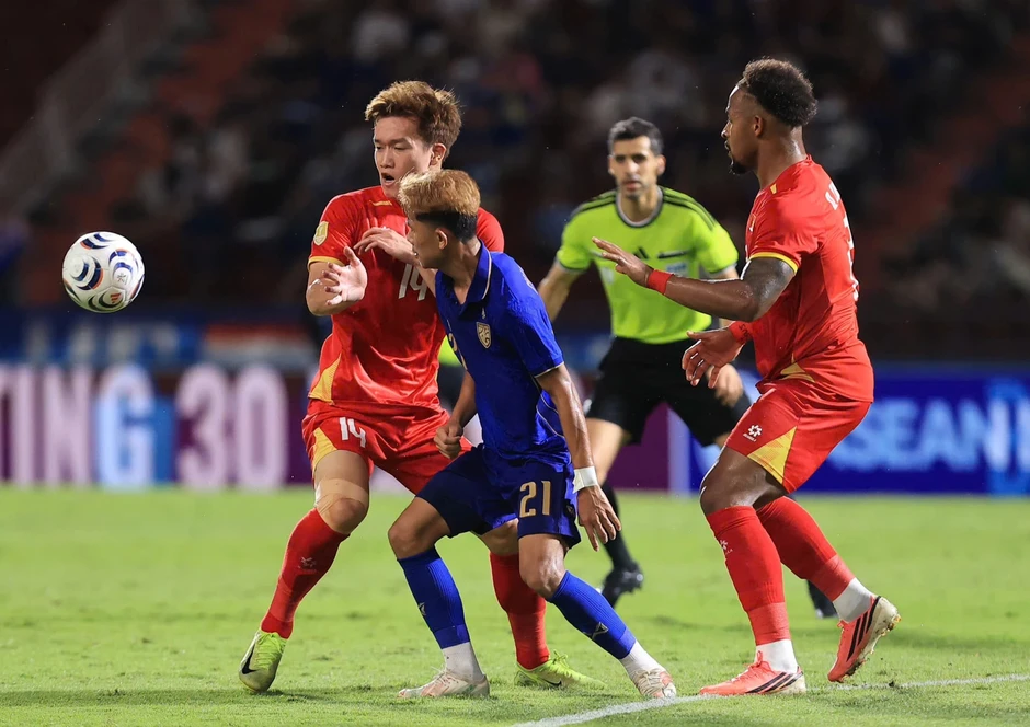HLV Thái Lan: "Chúng tôi sẽ gây khó khăn cho tuyển Việt Nam khi tái đấu" HLV Thái Lan: "Chúng tôi sẽ gây khó khăn cho tuyển Việt Nam khi tái đấu"