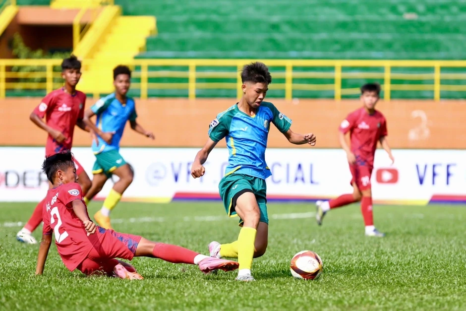 Kết quả bóng đá hôm nay 2-4: Rượt đuổi tỷ số ngoạn mục ở giải U15 Quốc gia 2026 Kết quả bóng đá hôm nay 2-4: Rượt đuổi tỷ số ngoạn mục ở giải U15 Quốc gia 2026