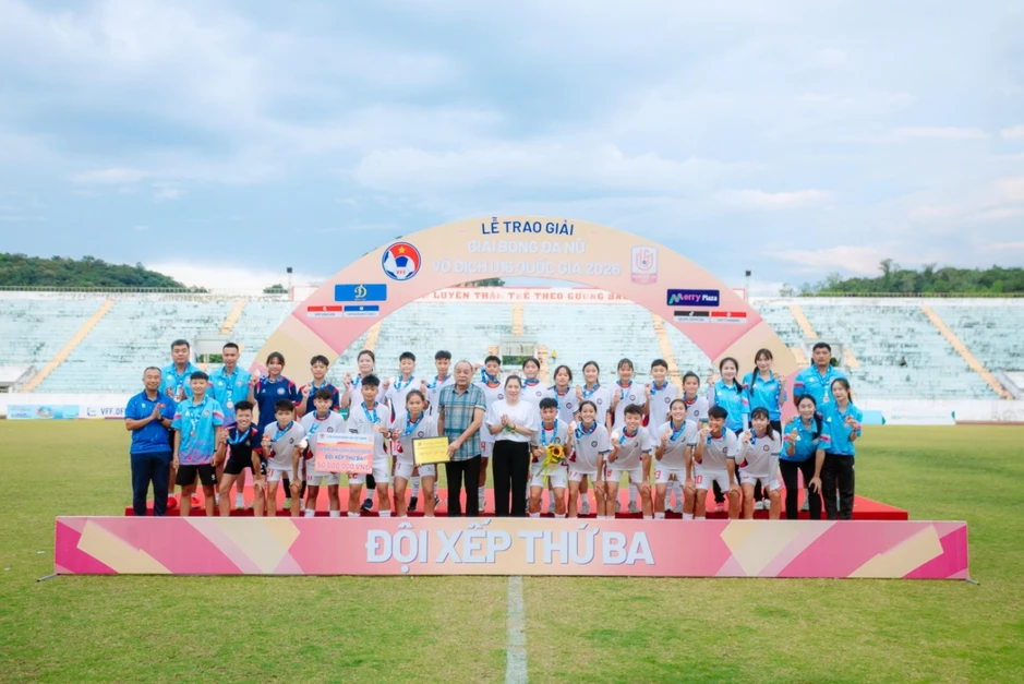 Kết quả bóng đá Việt Nam hôm nay 9/8: Sơn La giành hạng ba
