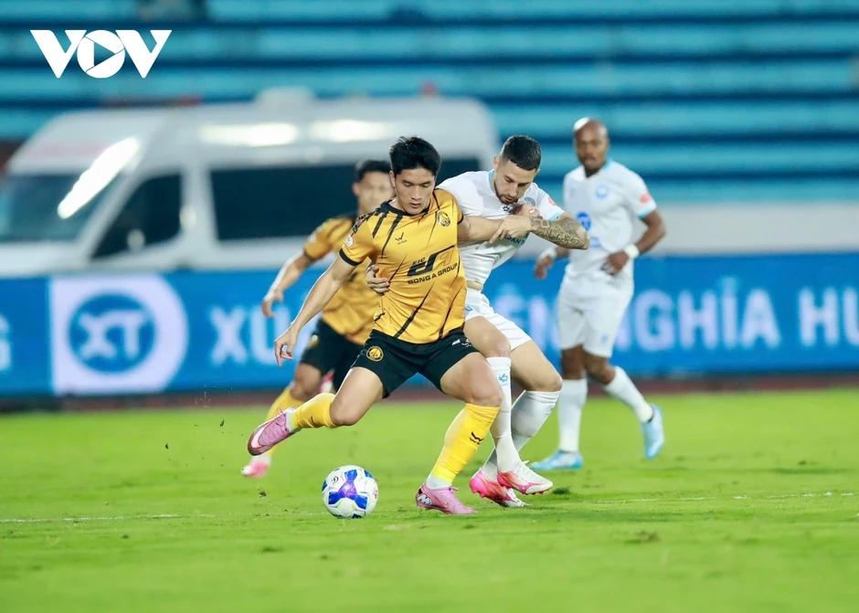 Kết quả V-League: Nam Định thắng nghẹt thở Thanh Hóa, Đà Nẵng hòa kịch tính HAGL Kết quả V-League: Nam Định thắng nghẹt thở Thanh Hóa, Đà Nẵng hòa kịch tính HAGL