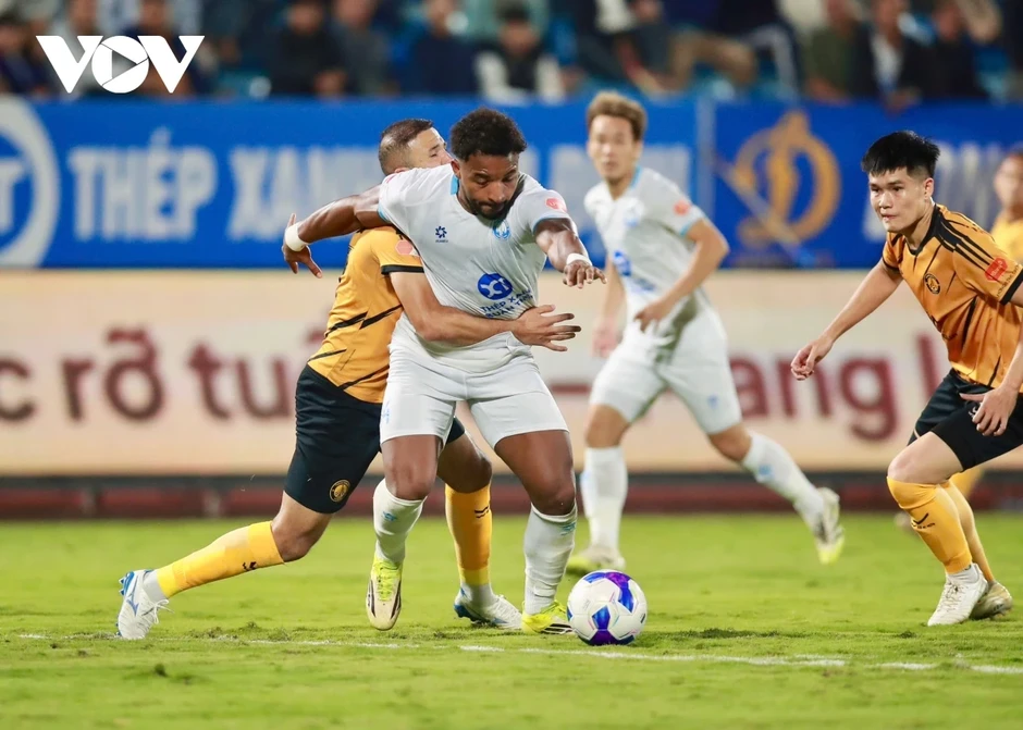 Kết quả V-League: Nam Định thắng nghẹt thở Thanh Hóa, Đà Nẵng hòa kịch tính HAGL Kết quả V-League: Nam Định thắng nghẹt thở Thanh Hóa, Đà Nẵng hòa kịch tính HAGL