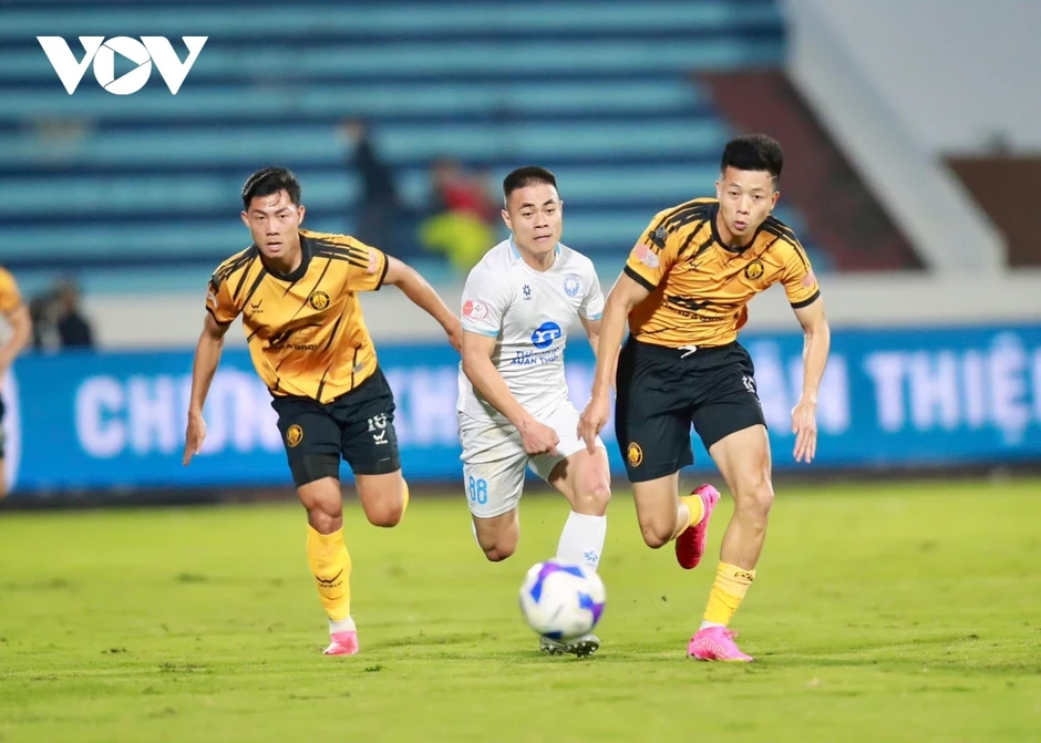 Kết quả V-League: Nam Định thắng nghẹt thở Thanh Hóa, Đà Nẵng hòa kịch tính HAGL Kết quả V-League: Nam Định thắng nghẹt thở Thanh Hóa, Đà Nẵng hòa kịch tính HAGL