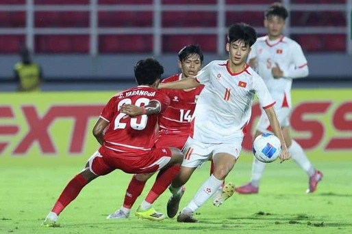 Khiến U17 Indonesia bị loại, U17 Việt Nam gặp U17 Australia ở bán kết Khiến U17 Indonesia bị loại, U17 Việt Nam gặp U17 Australia ở bán kết
