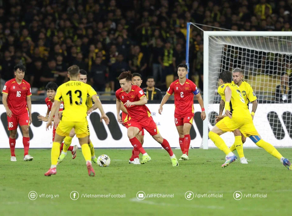 Malaysia được ‘lên dây cót’ về CAS, tập trung thắng tuyển Việt Nam Malaysia được ‘lên dây cót’ về CAS, tập trung thắng tuyển Việt Nam