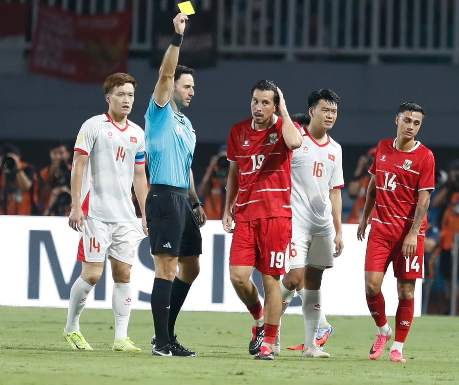 Ngôi sao Indonesia ngả mũ trước chiến thuật lợi hại của tuyển Việt Nam Ngôi sao Indonesia ngả mũ trước chiến thuật lợi hại của tuyển Việt Nam
