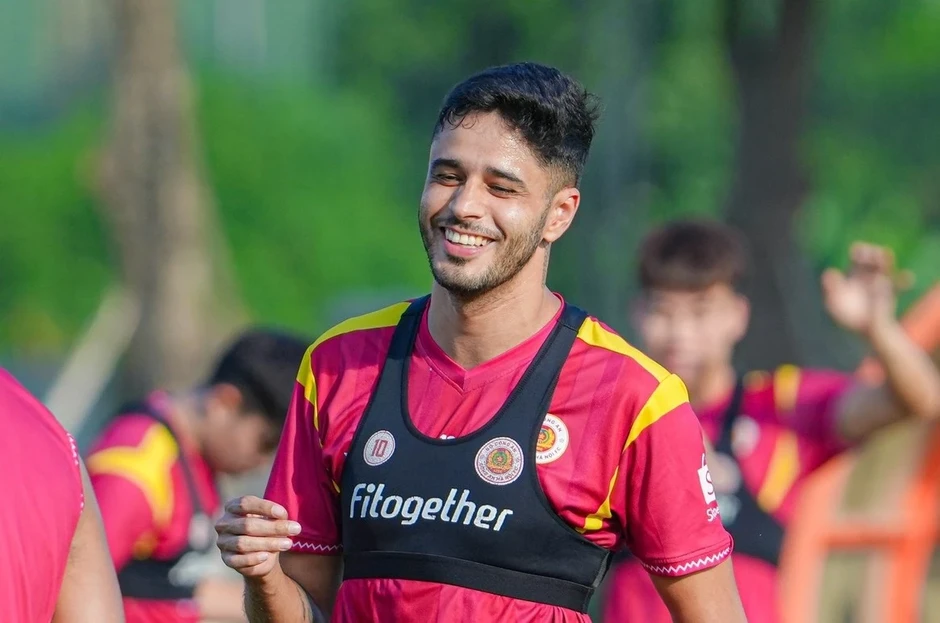 Nhà vô địch chưa từng có trong lịch sử V.League Nhà vô địch chưa từng có trong lịch sử V.League