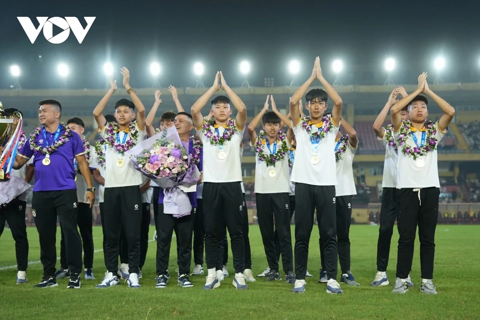 Những nhà vô địch U15 Quốc gia 2026 nhận vinh dự đặc biệt