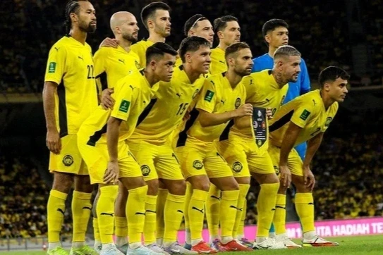Phản ứng của CĐV Đông Nam Á khi AFC xử Malaysia thua tuyển Việt Nam 0-3 Phản ứng của CĐV Đông Nam Á khi AFC xử Malaysia thua tuyển Việt Nam 0-3