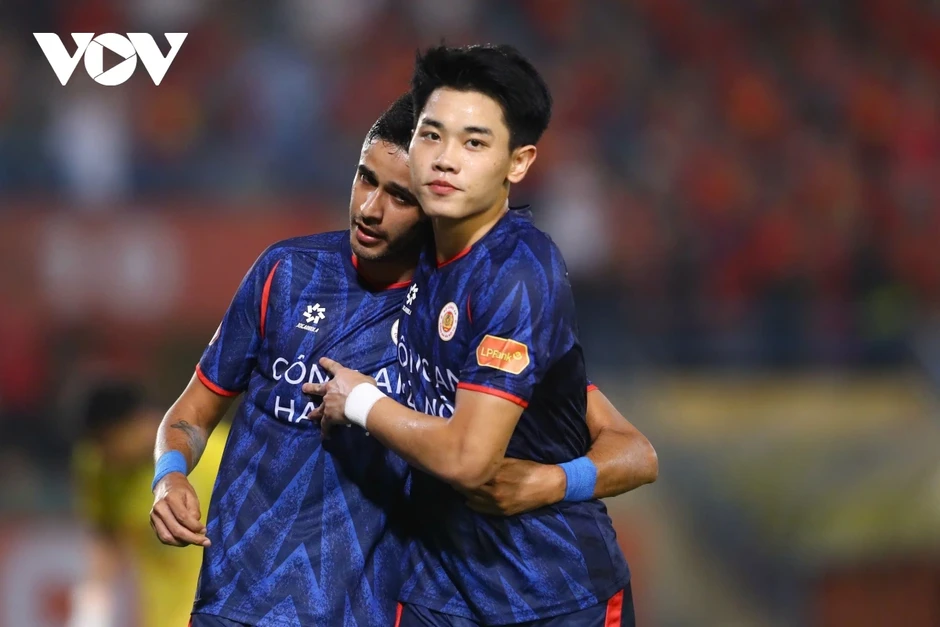 Sau vòng 17 V-League 2025/2026: CAHN và Thanh Hóa tạo dấu ấn mạnh mẽ