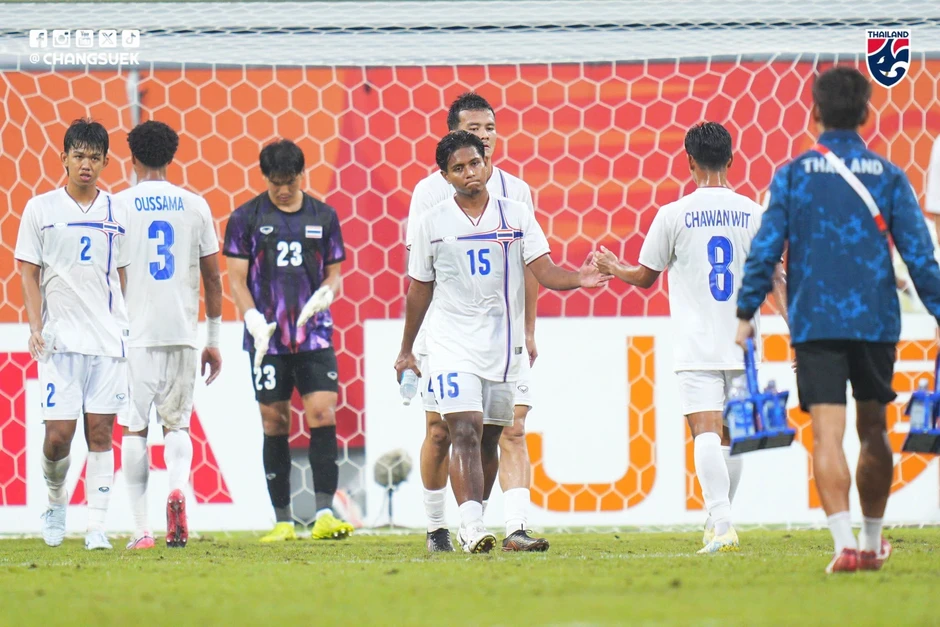 Thắng đậm U23 Thái Lan, U23 Trung Quốc lần đầu vào bán kết Asiad sau 28 năm Thắng đậm U23 Thái Lan, U23 Trung Quốc lần đầu vào bán kết Asiad sau 28 năm